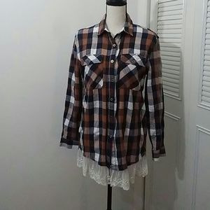 🌈 5/$25 Entro Plaid and Lace Flannel